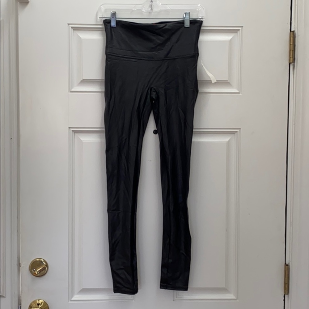 Spanx Faux Leather Leggings Black Women's Med NWT - Picture 2 of 6
